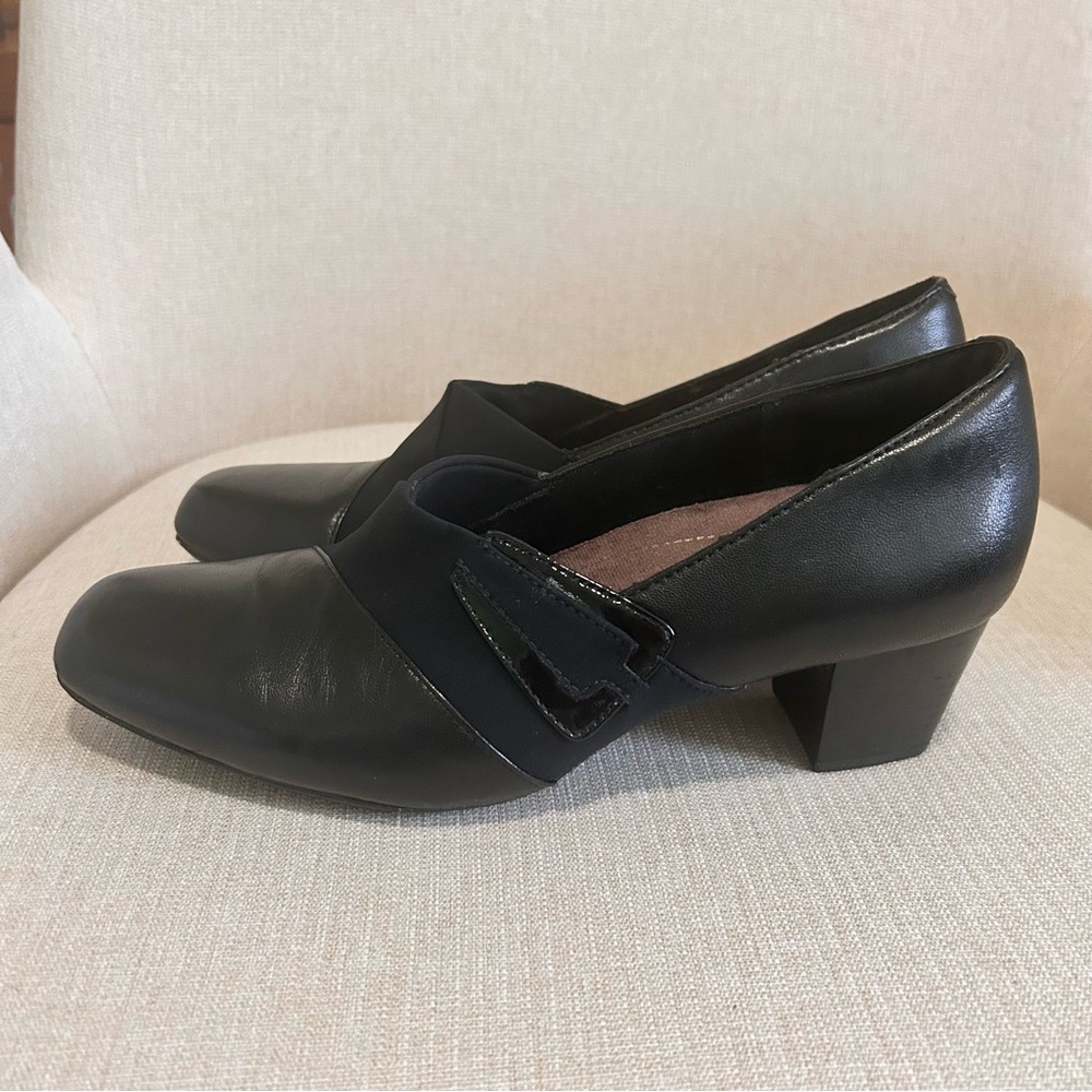 Clarks Women's Elegant Black Heels Size 8